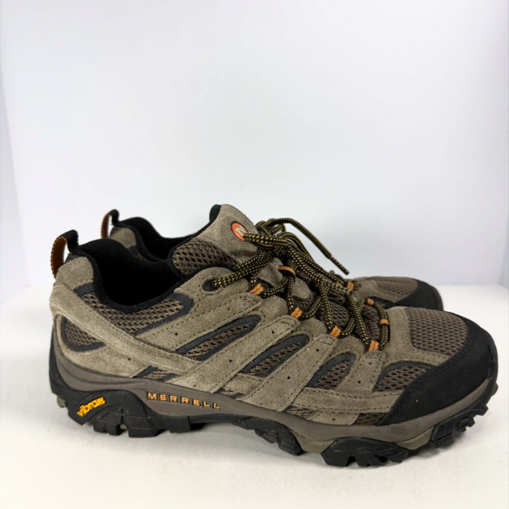 Merrell  Moab 3 Men's Hiking Shoes - Brown and Black size 10.5